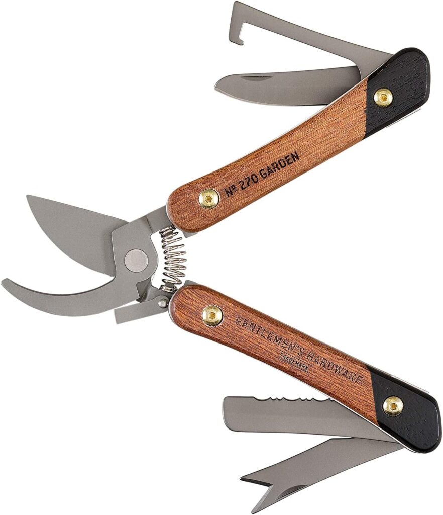 Gentlemen’s Hardware Wood-Handled Multi-Tool, 7-in-1, Garden Tool